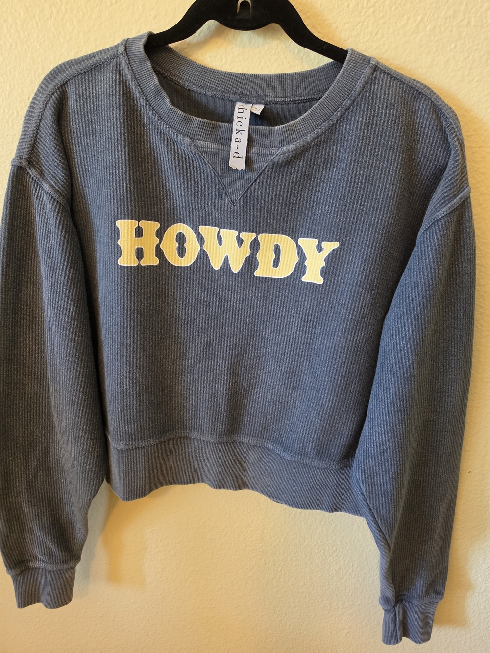 chicka-d Charlie Southern Howdy Corded Cropped Sweatshirt S Charcoal Pullover